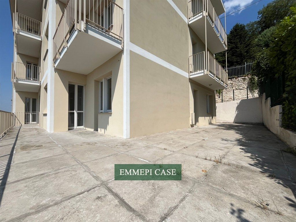 Mondovì (CN) appartamento con ampio  terrazzo panoramico