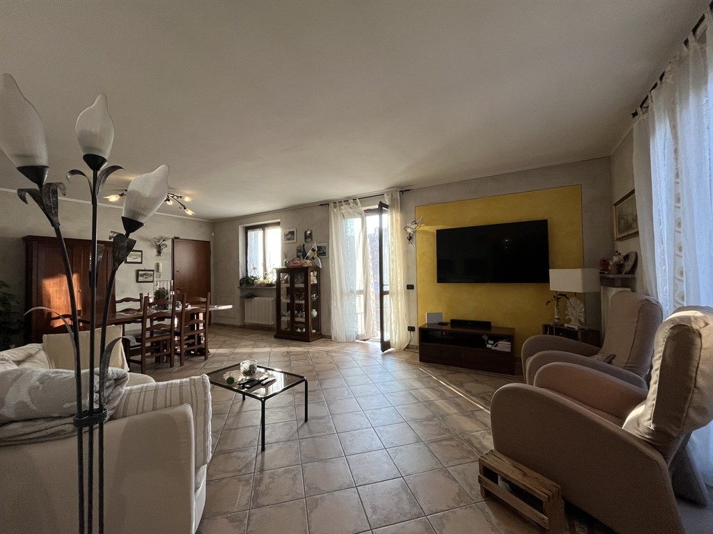 Roccaforte Mondovì (CN) ampio appartamento con terrazza