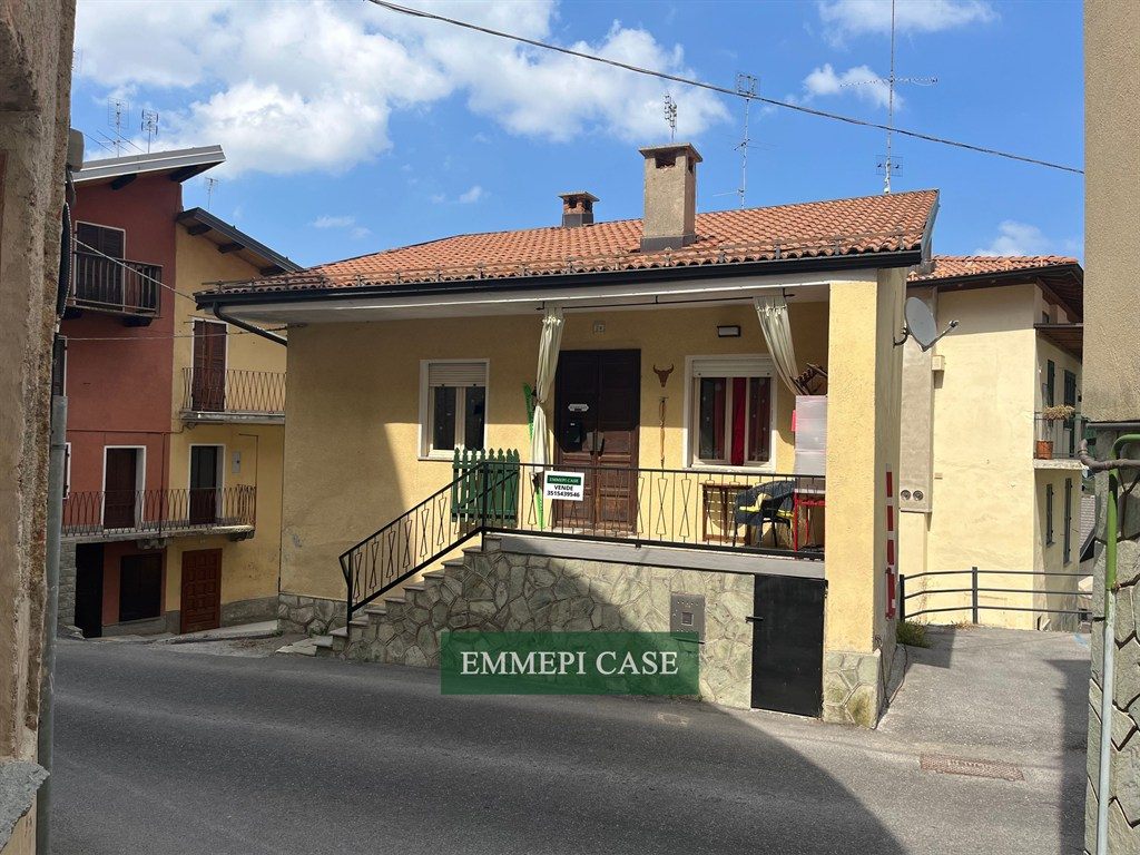 Frabosa Soprana (CN), casetta semindipendente
