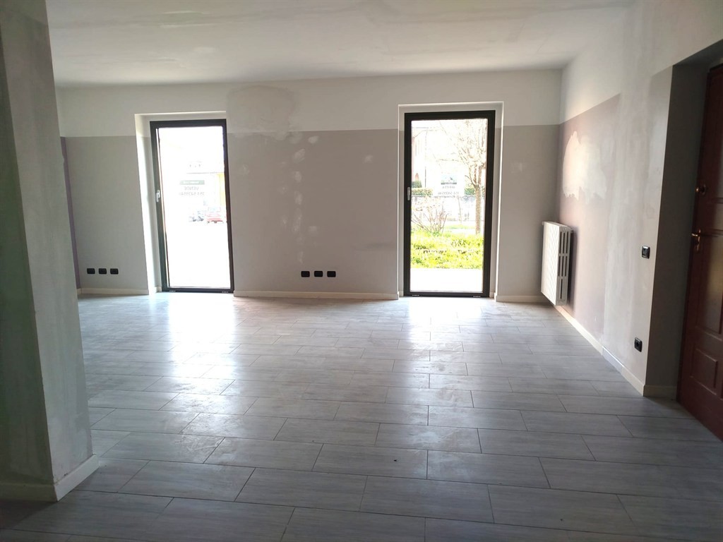 Vicoforte (CN), locale commerciale