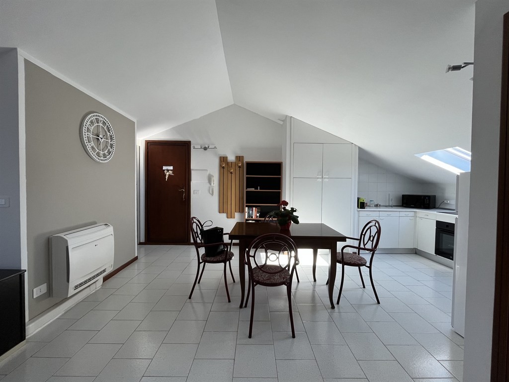 Mondovì (CN), appartamento ristrutturato e comodo ai servizi, arredato